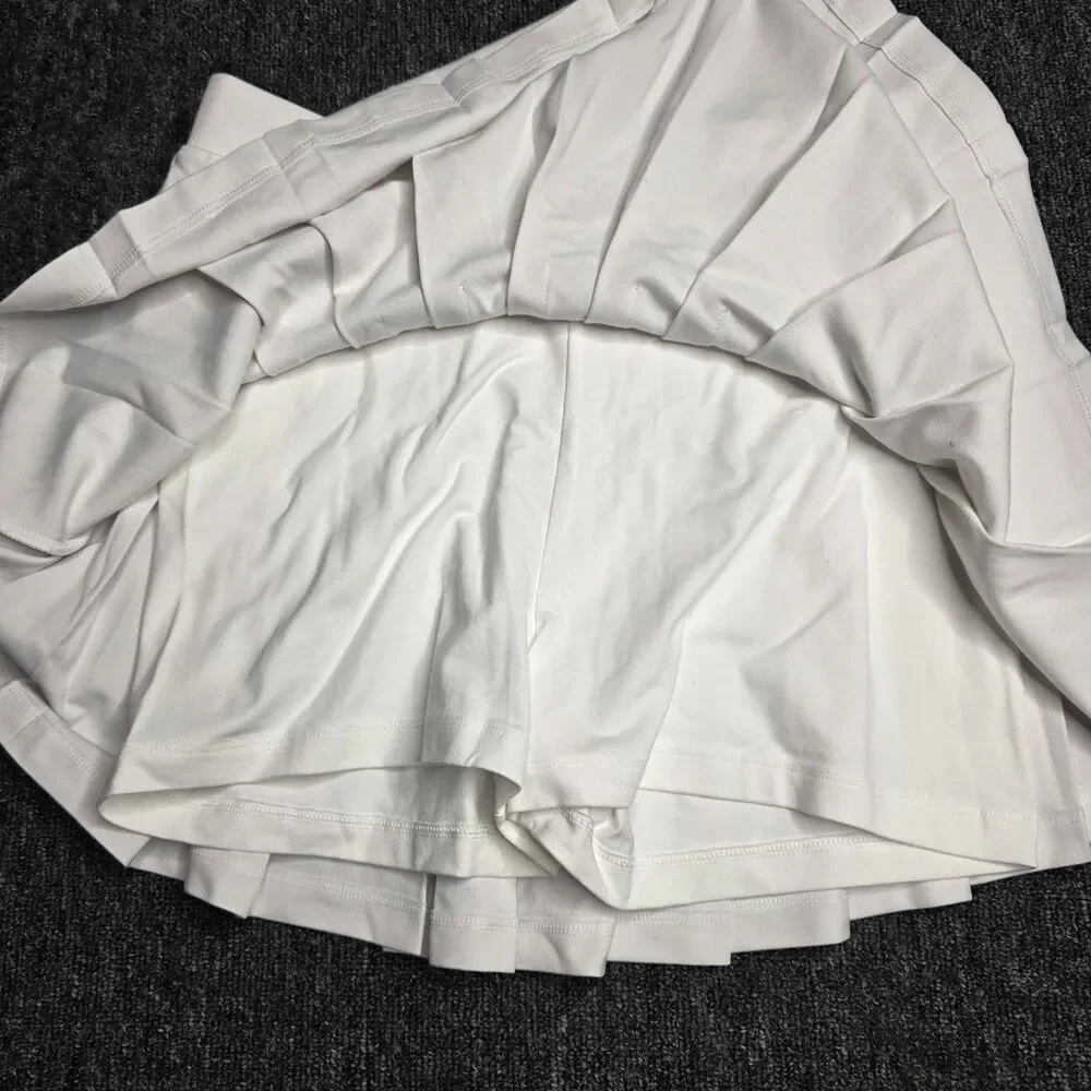 PINK Victoria’s Secret Women’s Skort Size L White Pleated Tennis Stretch